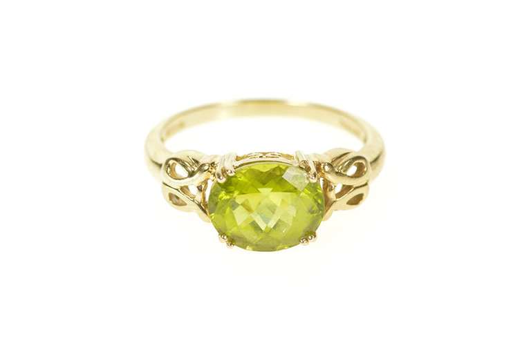10K Yellow Gold Faceted Oval Peridot Scroll Filigree Ring