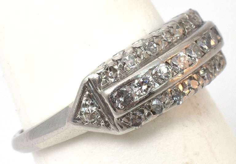 Glittering Diamond Ring in Platinum