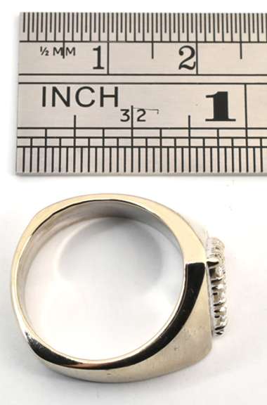 Unisex Triangle of Diamonds Ring