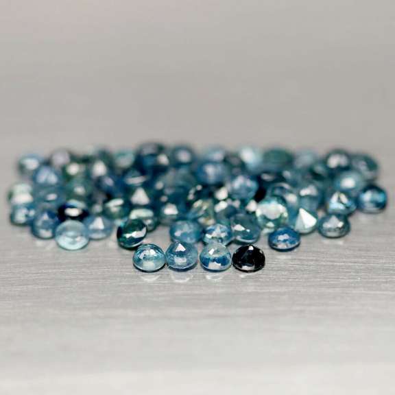 Multi-hue 8.36ct natural blue Sapphire set