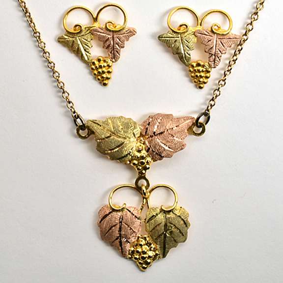 Black Hills Gold Pendant & Earring Suite