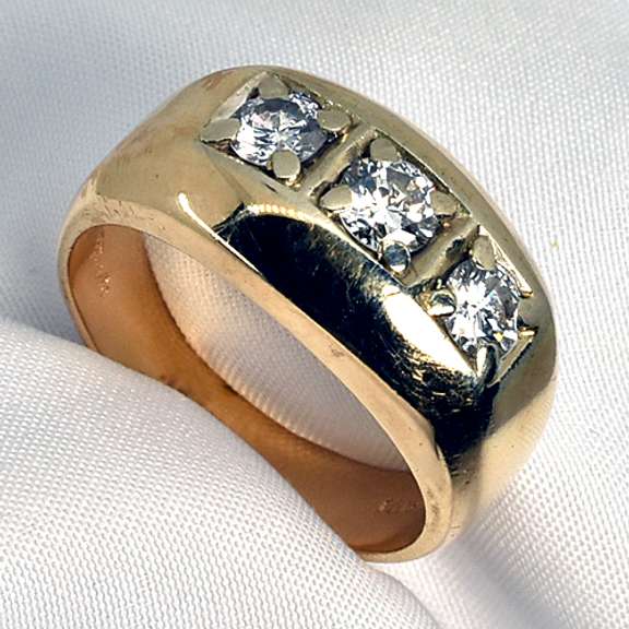 Classic Man's 3 Diamond Ring
