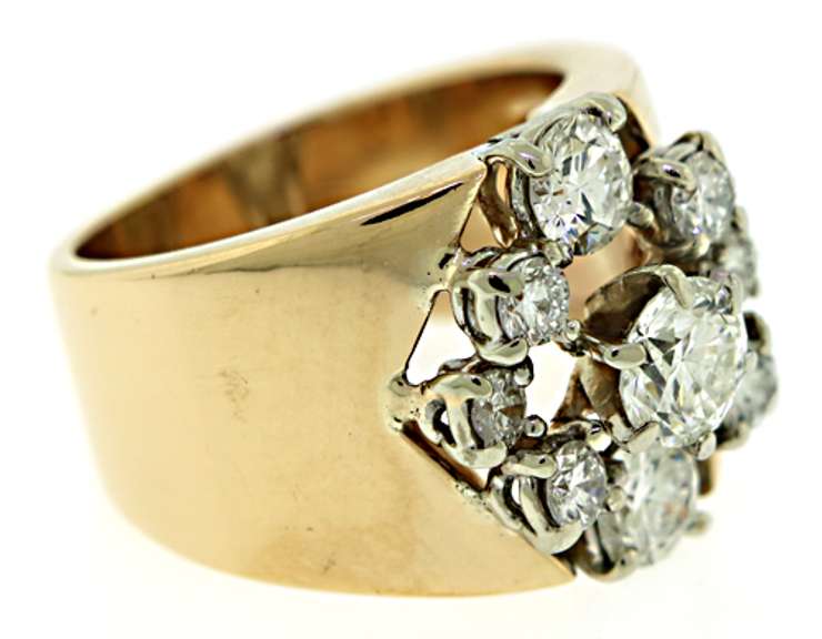 Gorgeous 1.50ctw Retro Cluster Diamond Ring