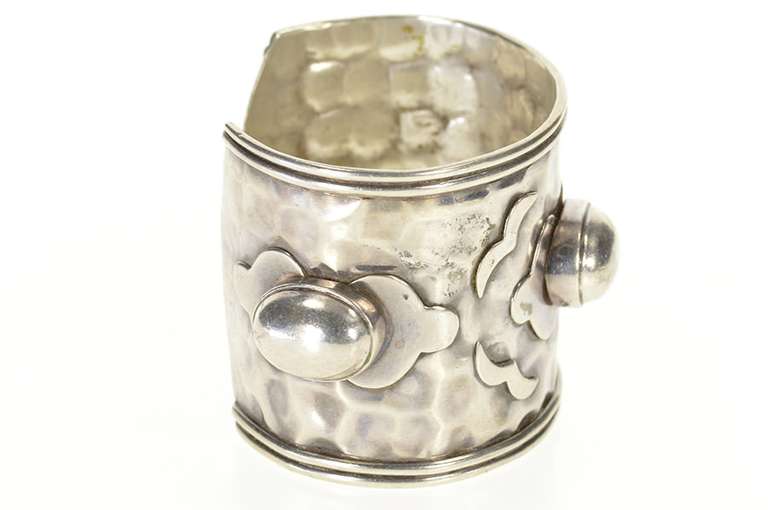 Sterling Silver Ornate Hammered Oval Design Statement Cuff Bracelet