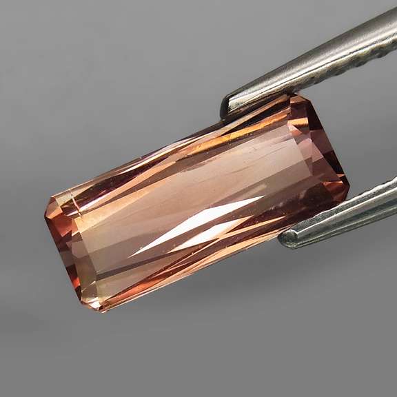 Top color 1.69ct padparadscha pink VS Tourmaline