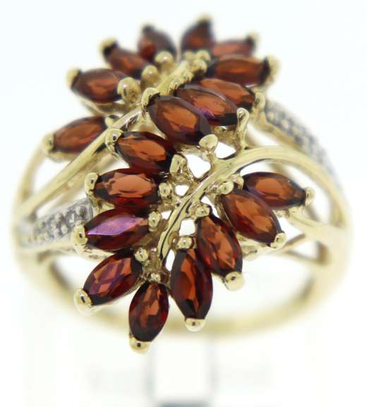 Charming Yellow Gold Garnet & Diamond Waterfall Ring
