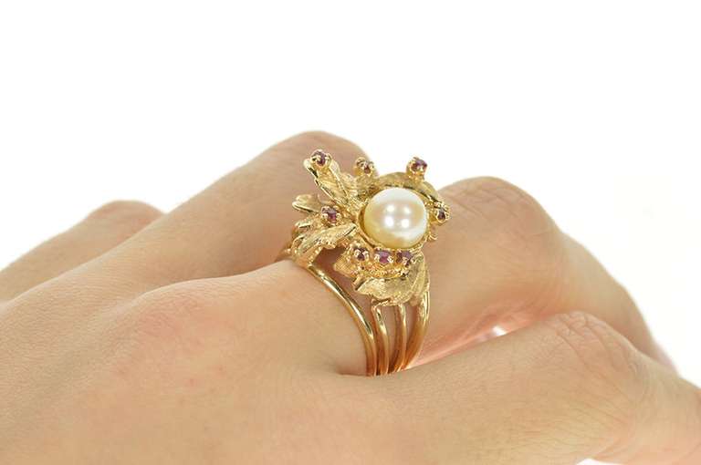14K Yellow Gold Retro Pearl Ruby Floral Cocktail Statement Ring