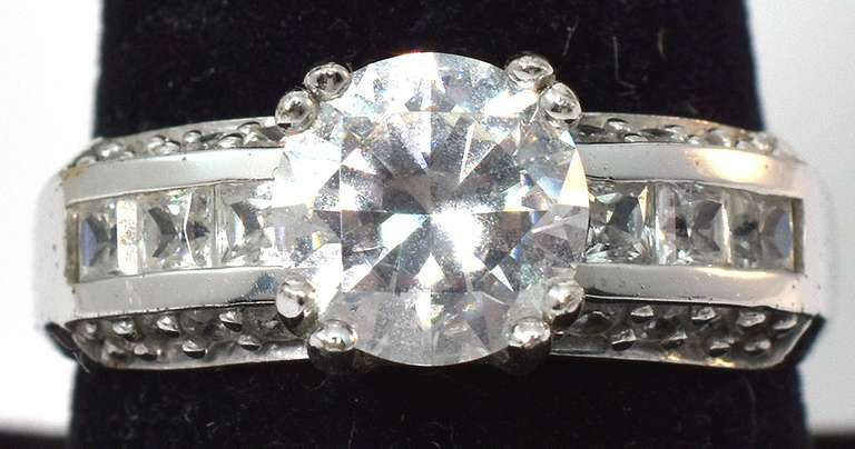 Dazzling CZ Ring in Sterling Silver