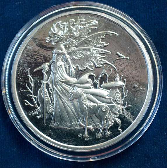 Amy Brown The Red Queen 1 OZ Silver Round With COA