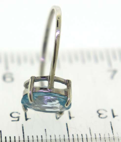 Sterling Silver Oval Blue Topaz Ring