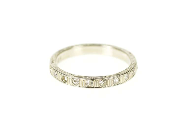 18K White Gold Art Deco Ornate Etched Diamond Wedding Band Ring