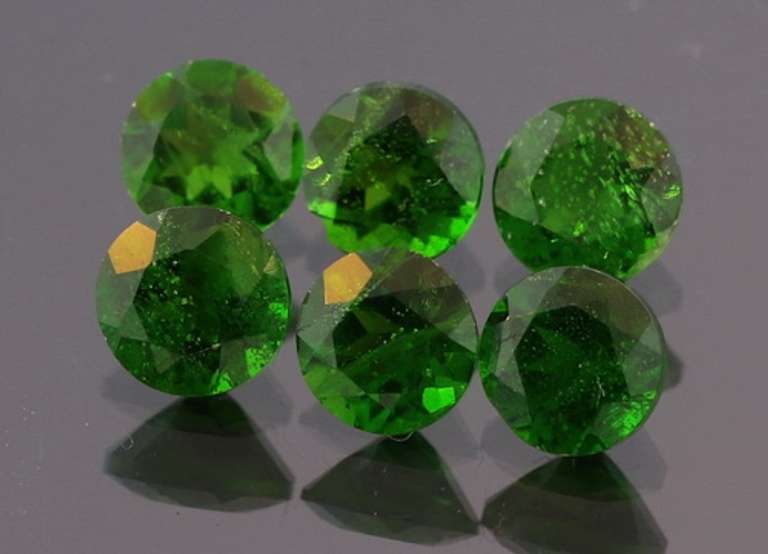 Rich forest green 3.30ct Chrome Diopside set