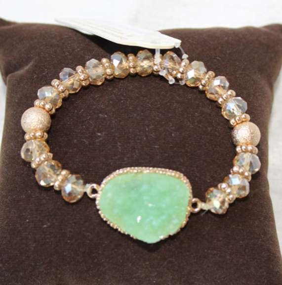 An Eye Catching Stretch Bracelet