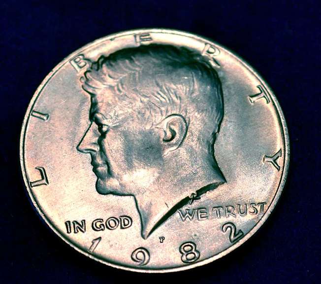 1982 P  Half Dollar Error No FG UNC