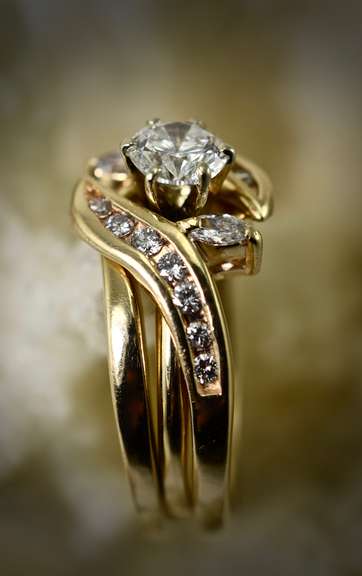Cleverly Designed 14K Modern 2-Piece Wedding Set