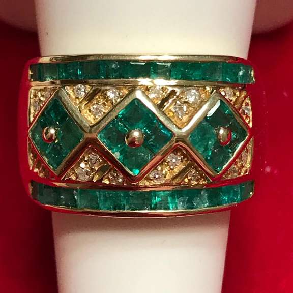Ladies 14k diamond and emerald wide band