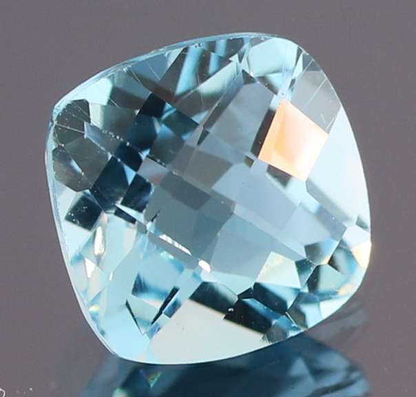 Glittering 3.97ct sky blue checker cut Topaz