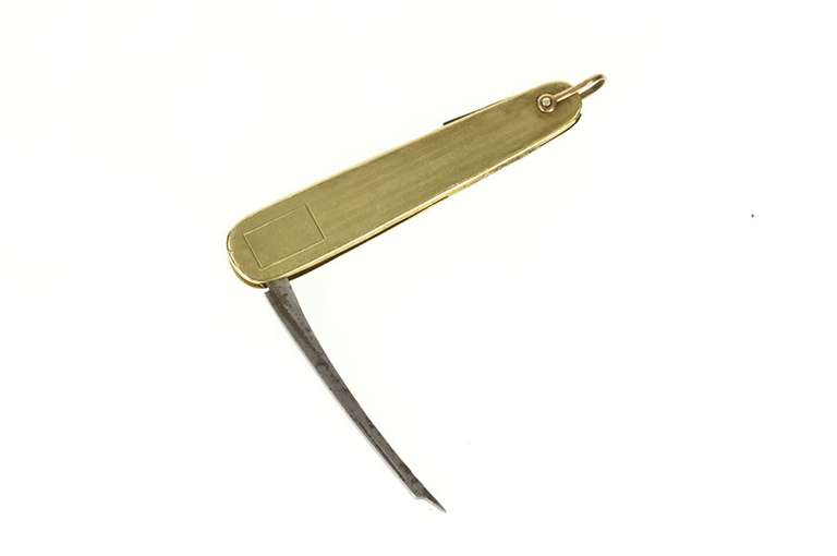 10K Yellow Gold Victorian Pinstriped Pocket Utility Knife Pendant