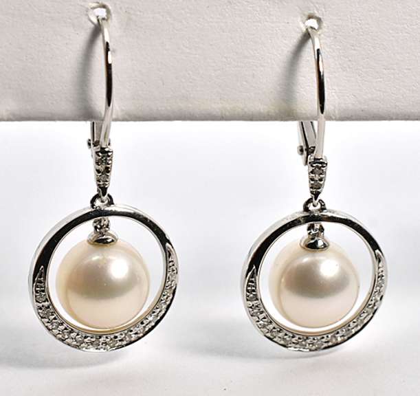 Beautiful Pearl & Diamond Earrings in 14K WG