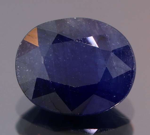 6.55ct Royal blue Sapphire from Madagascar