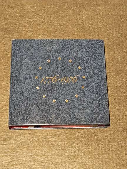 5 1976 Silver 3 Piece Proof Sets