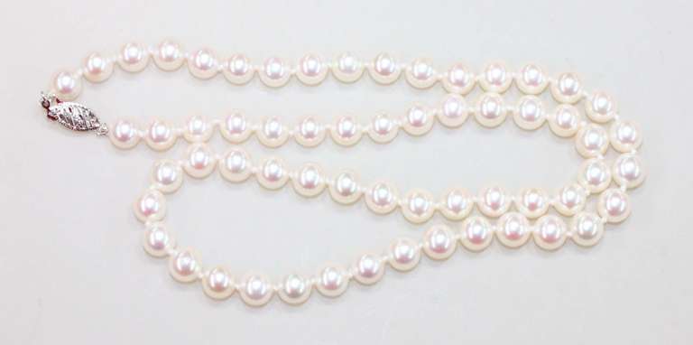 Fine Japanese Pearl Necklace