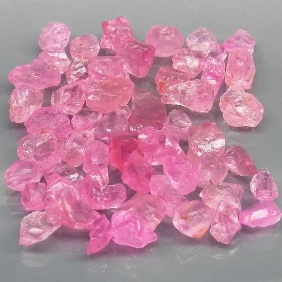 Top pink! Untreated! Uncut! 32.84ct Spinel set