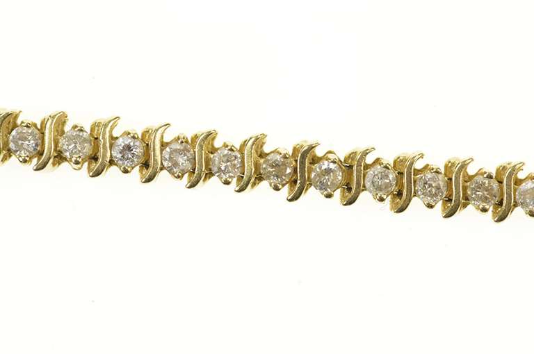 14K Yellow Gold 2.52 Ctw Diamond Wavy Link Classic Tennis Bracelet