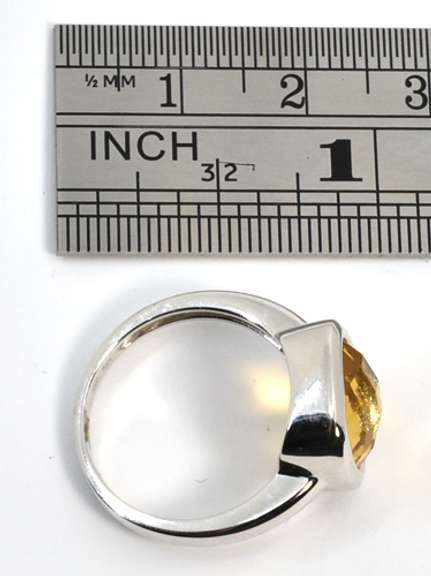 Chic Citrine Ring in 14K White Gold