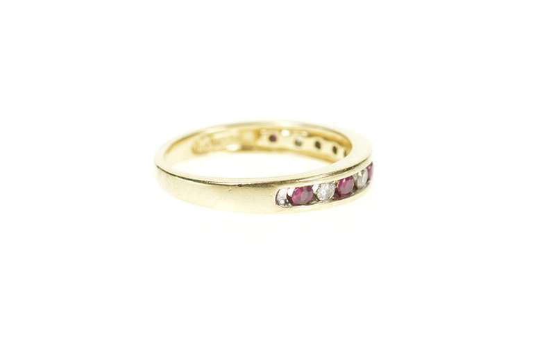 14K Yellow Gold 1/3 Ctw Ruby Diamond Classic Wedding Band Ring