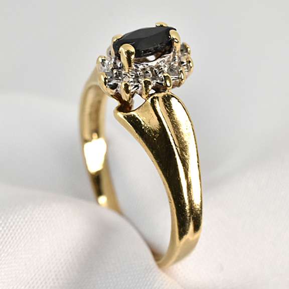 Sweet Marquise Sapphire Ring