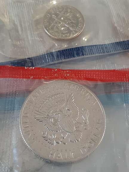 12 Assorted US Mint Sets