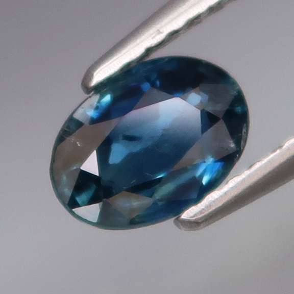 Heated only! .91ct Marine blue Sapphire