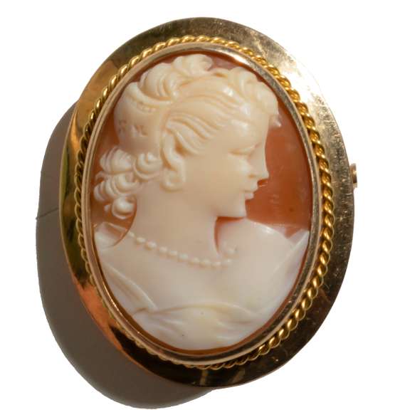 14 k Yellow Gold Oval Cameo From Finland