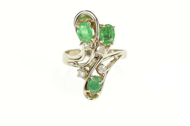 14K White Gold 0.96 Ctw 1940's Emerald Diamond Cocktail Ring