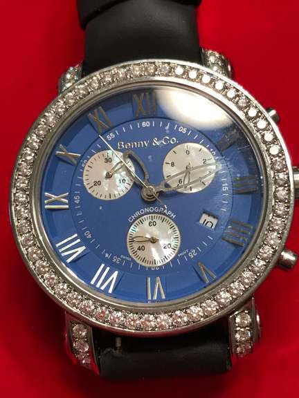 BENNY & CO MEN'S DIAMOND BEZEL WATCH , 5.00 CARATS OF DIAMONDS.