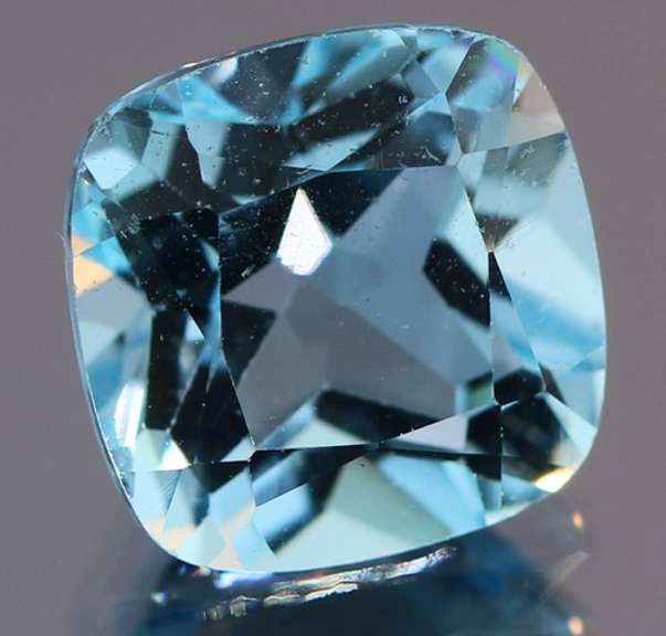 Large 5.75ct 10x10mm cushion cut Topaz