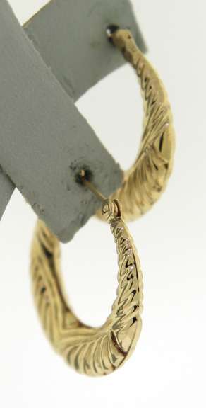 Simple Yellow Gold Hoop Earrings