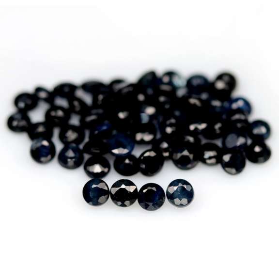 8.55ct Royal blue Sapphire set from Madagascar