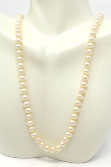 Elegant 6mm Pearl Necklace