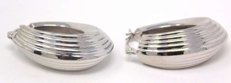 Beautiful White Gold Oval Ribbed Hoop Earrings