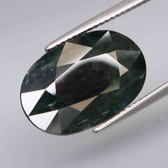 Impressive 14.62ct Sapphire from Mozambique