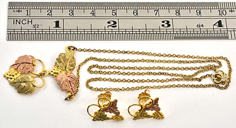Black Hills Gold Pendant & Earring Suite