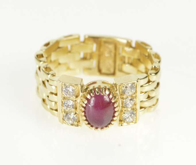 10K Yellow Gold Oval Ruby Diamond Accent Panther Chain Ring