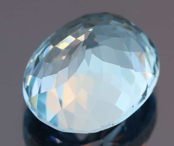 Impressive 18.57ct top Swiss blue Topaz