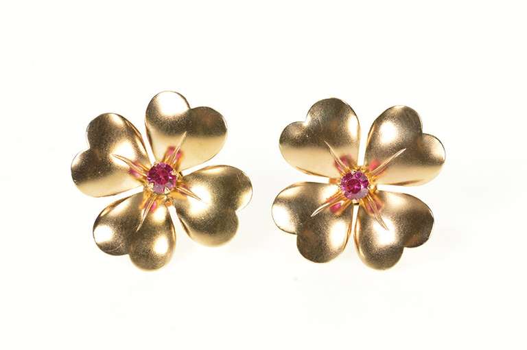 10K Yellow Gold Victorian Syn. Ruby Dogwood Flower Screw Back Earrings