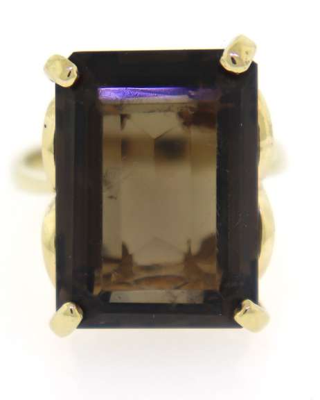 Beautiful 14kt YG Emerald Cut Smokey Quartz Ring
