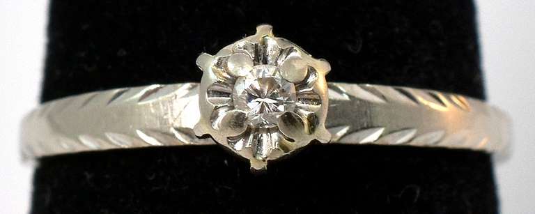 Sweet Diamond SOlitaire Ring with Textured Shoulders, 14KT White Gold