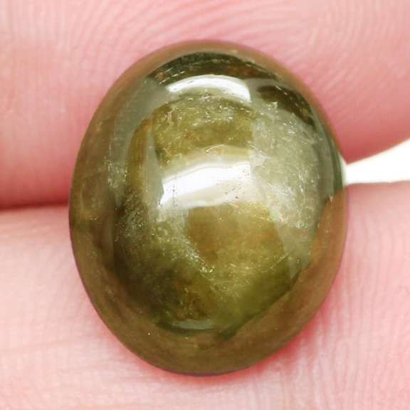 Fantastic 12.40ct UNHEATED Sapphire cabochon