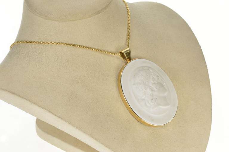 14K Yellow Gold Staatliche Museen zu Berlin Meissen Cameo Pendant